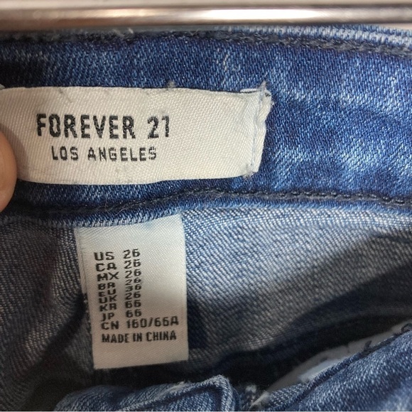 Forever 21 embroidered floral skinny jeans size 26โ - Picture 5 of 5